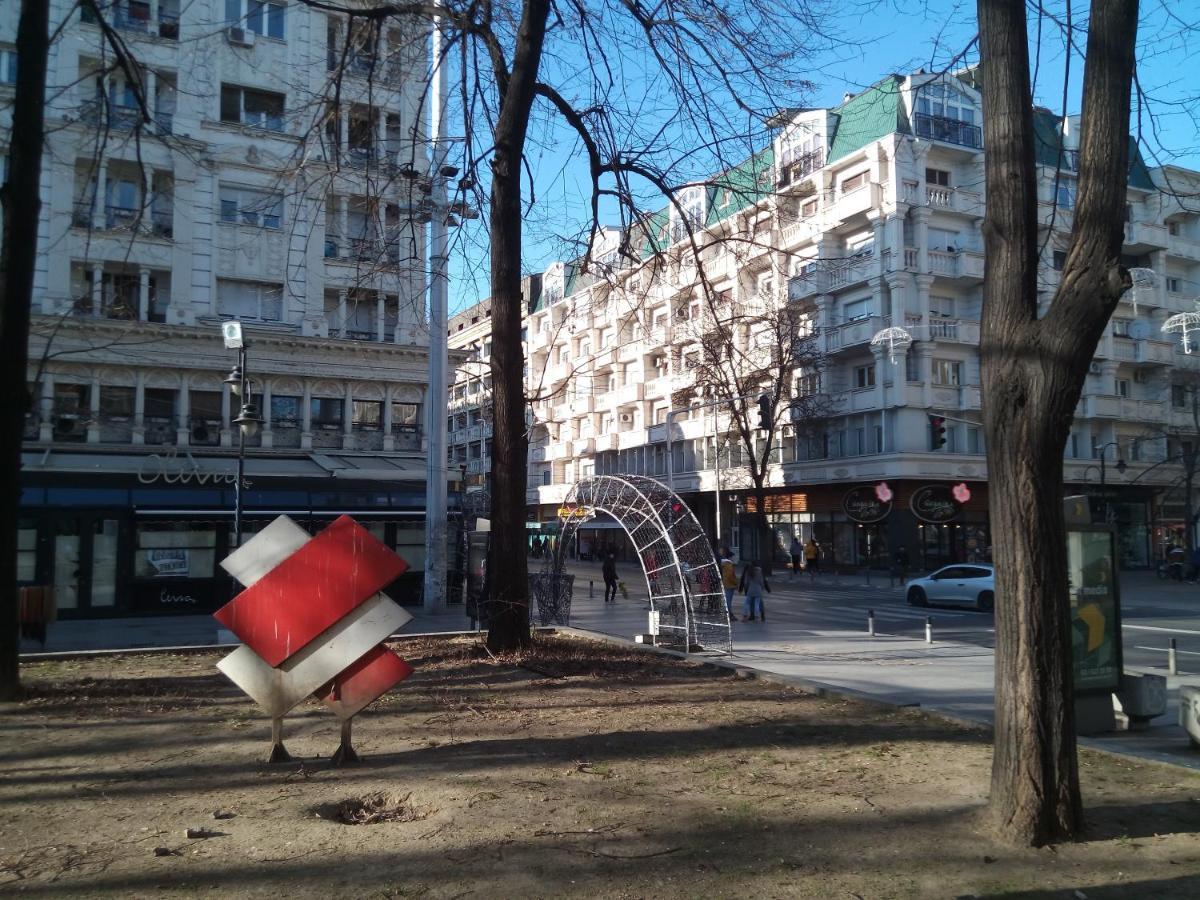 The Most Central Skopje Apartment Esterno foto